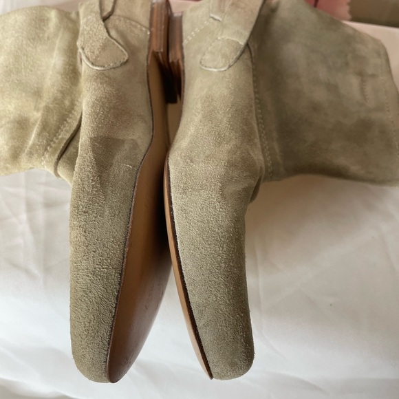 BELLE By Sigerson Morrison suede booties pull-on closure Sz 6 - Picture 9 of 9